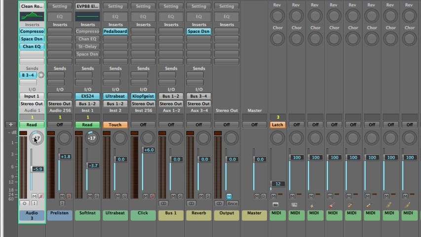 Logic Pro Mixing Part 2 - Mixer Groups Through Panning